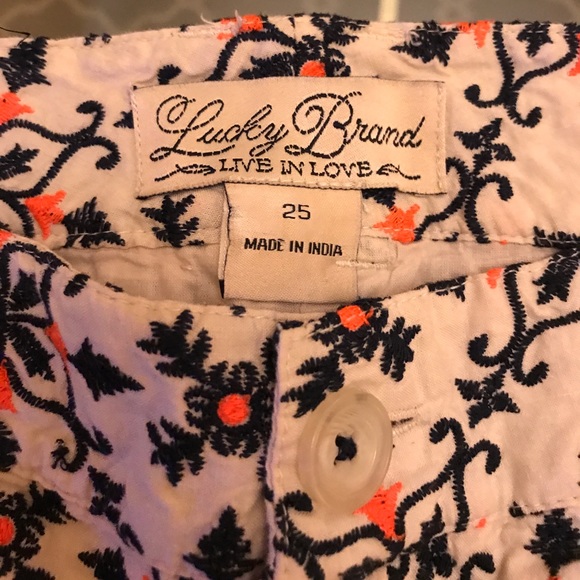 Lucky Brand Shorts - Picture 2 of 6